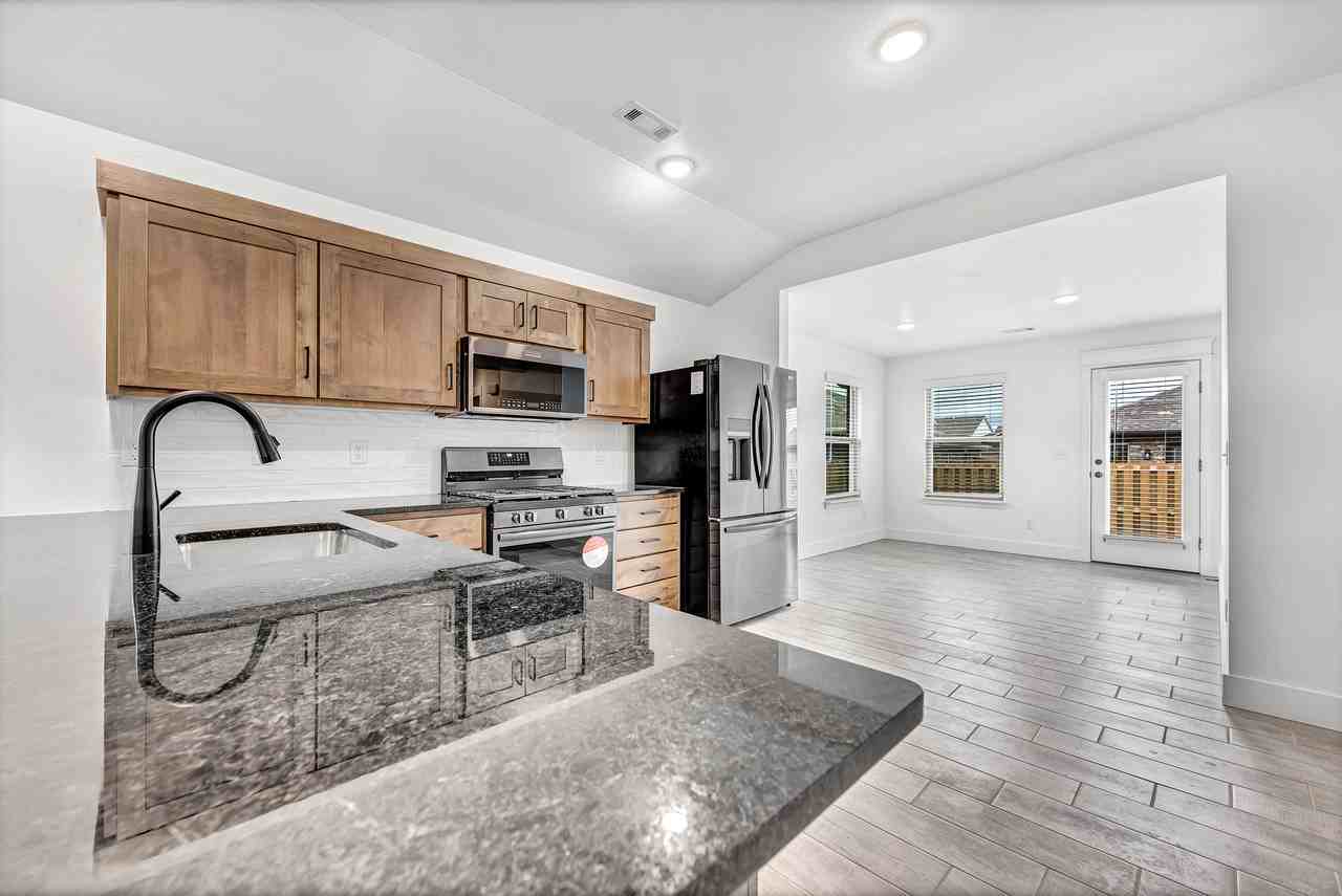 Bluebonnet Ln #1 - Photo 7 of 23