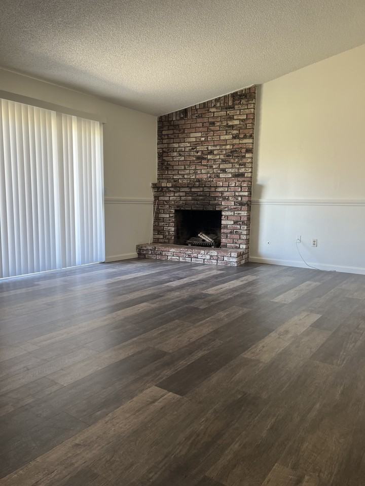 1431 Mirada Cir #1 - Photo 4 of 12