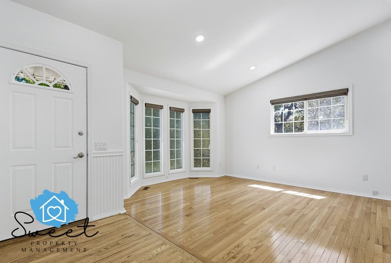 5499 S Yarrow Pl #1 - Photo 7 of 50