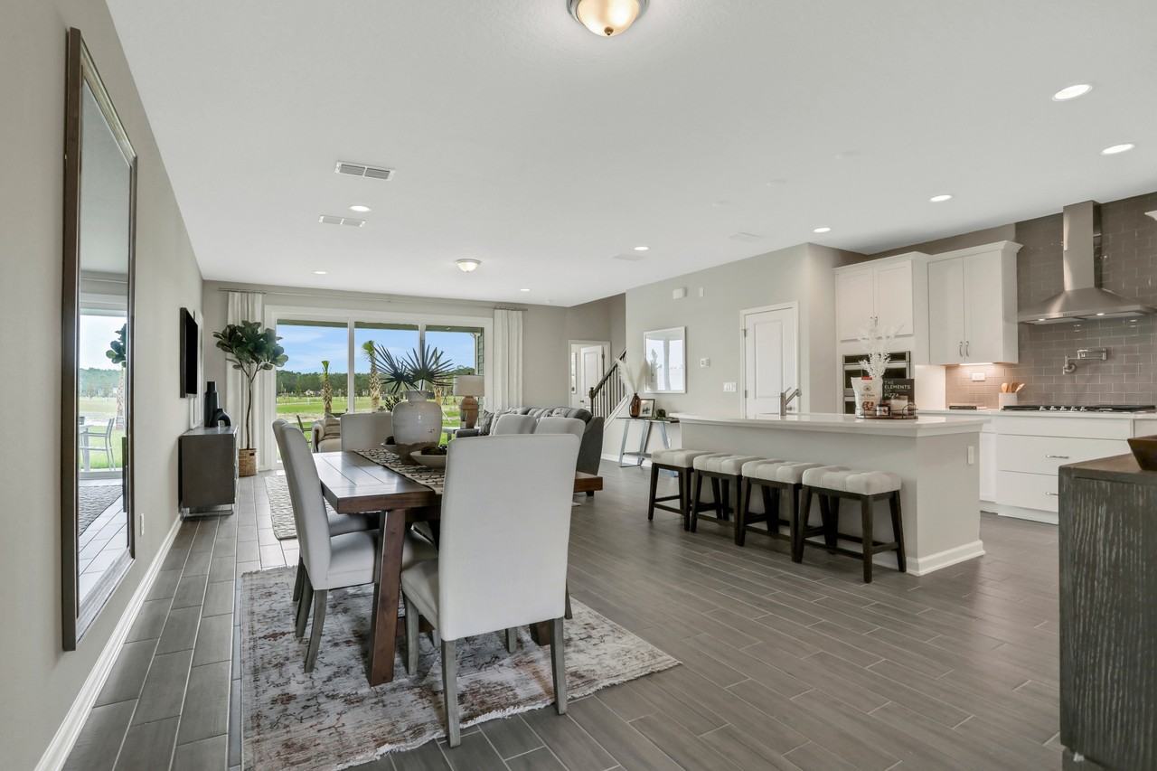 823 Cherry Elm Dr #1 - Photo 3 of 32