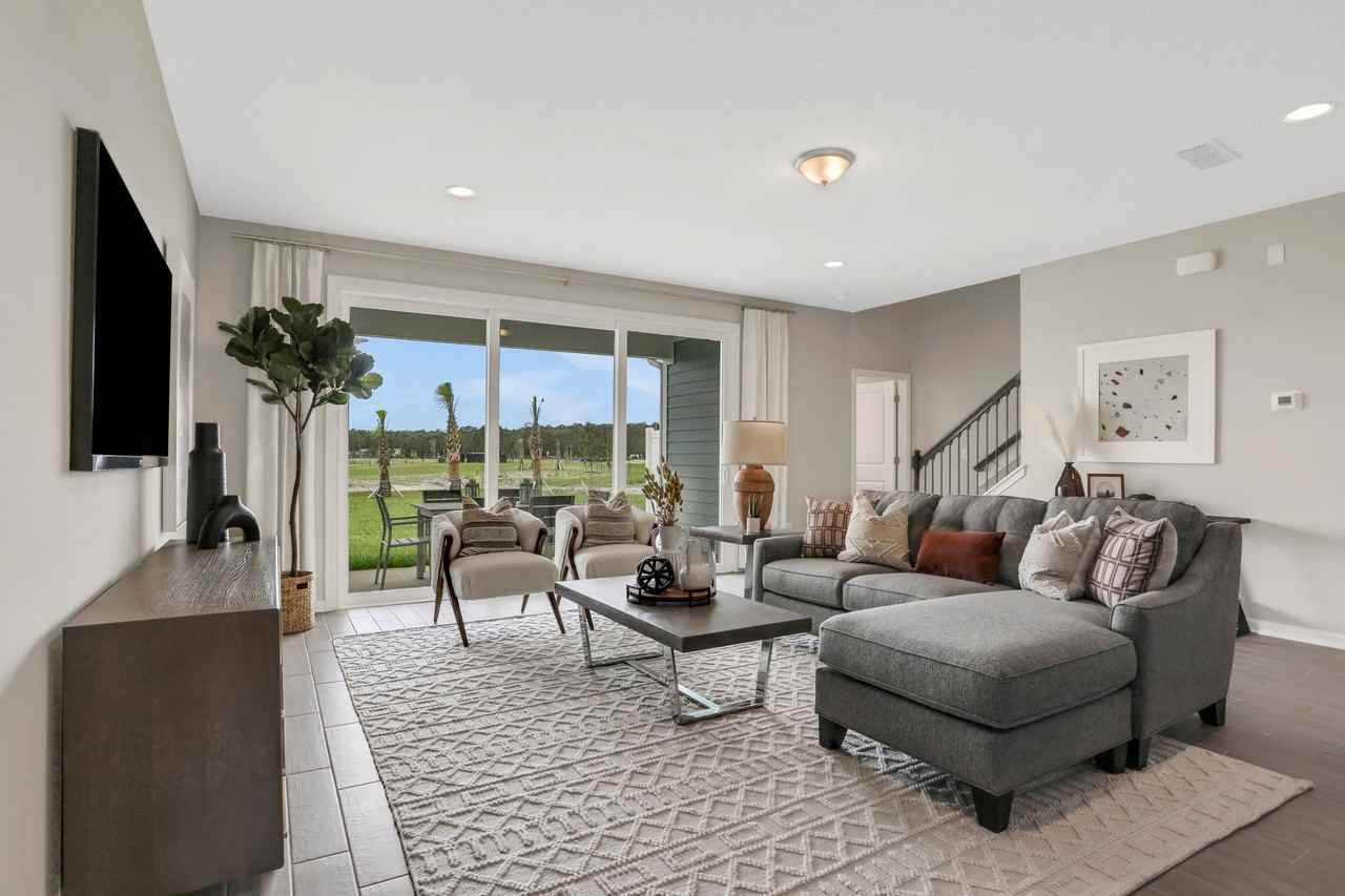823 Cherry Elm Dr #1 - Photo 7 of 32