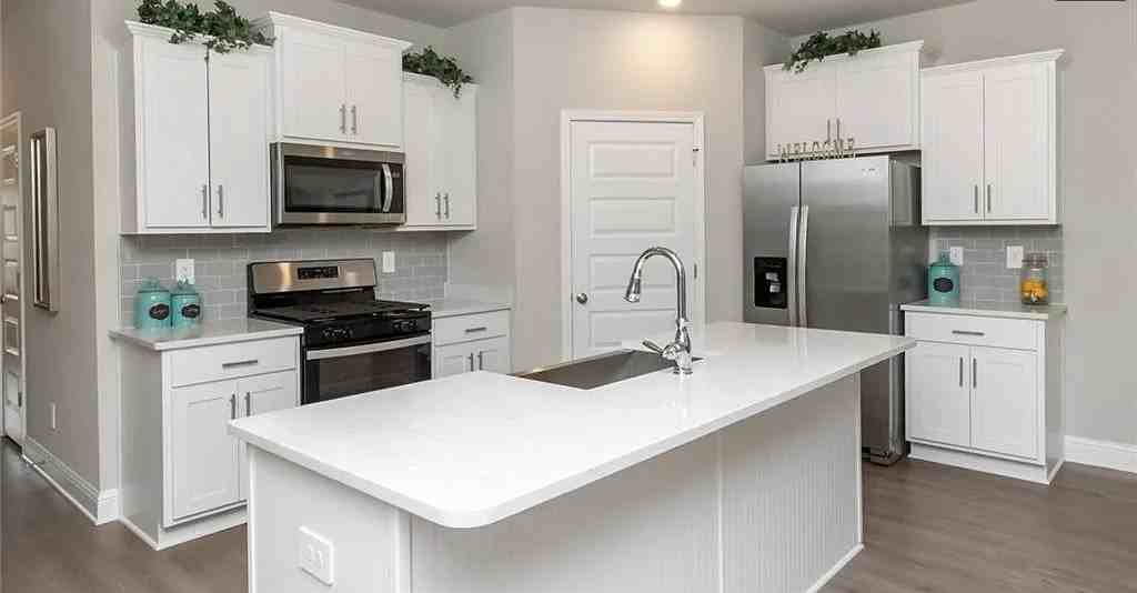 10530 Relic Rd S #1 - Photo 3 of 27