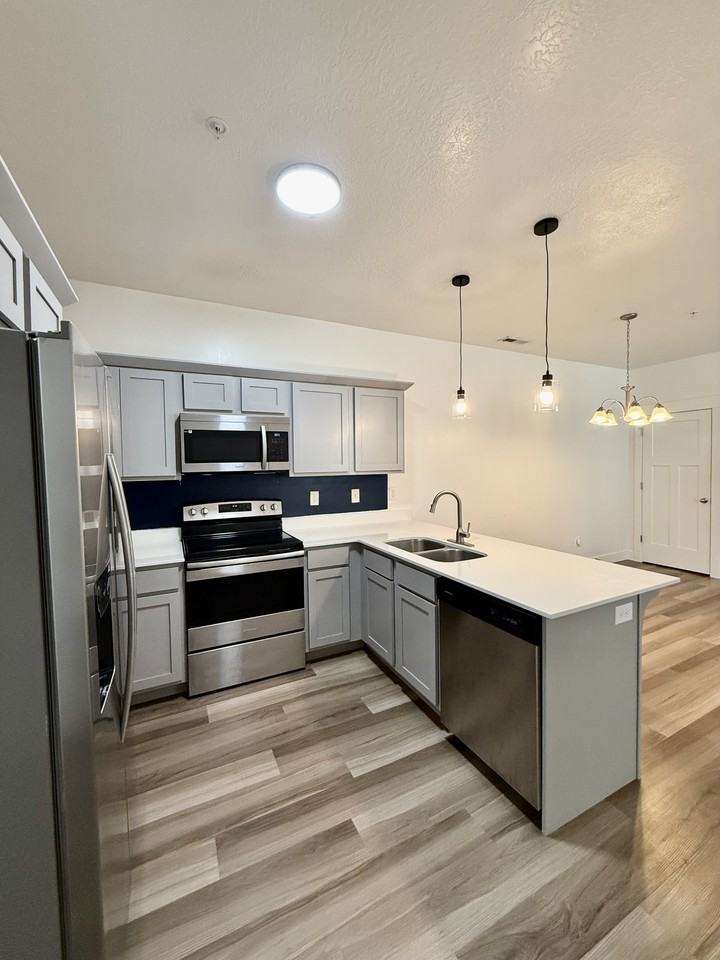 1809 W Terra Vista Ln #1 - Photo 3 of 28