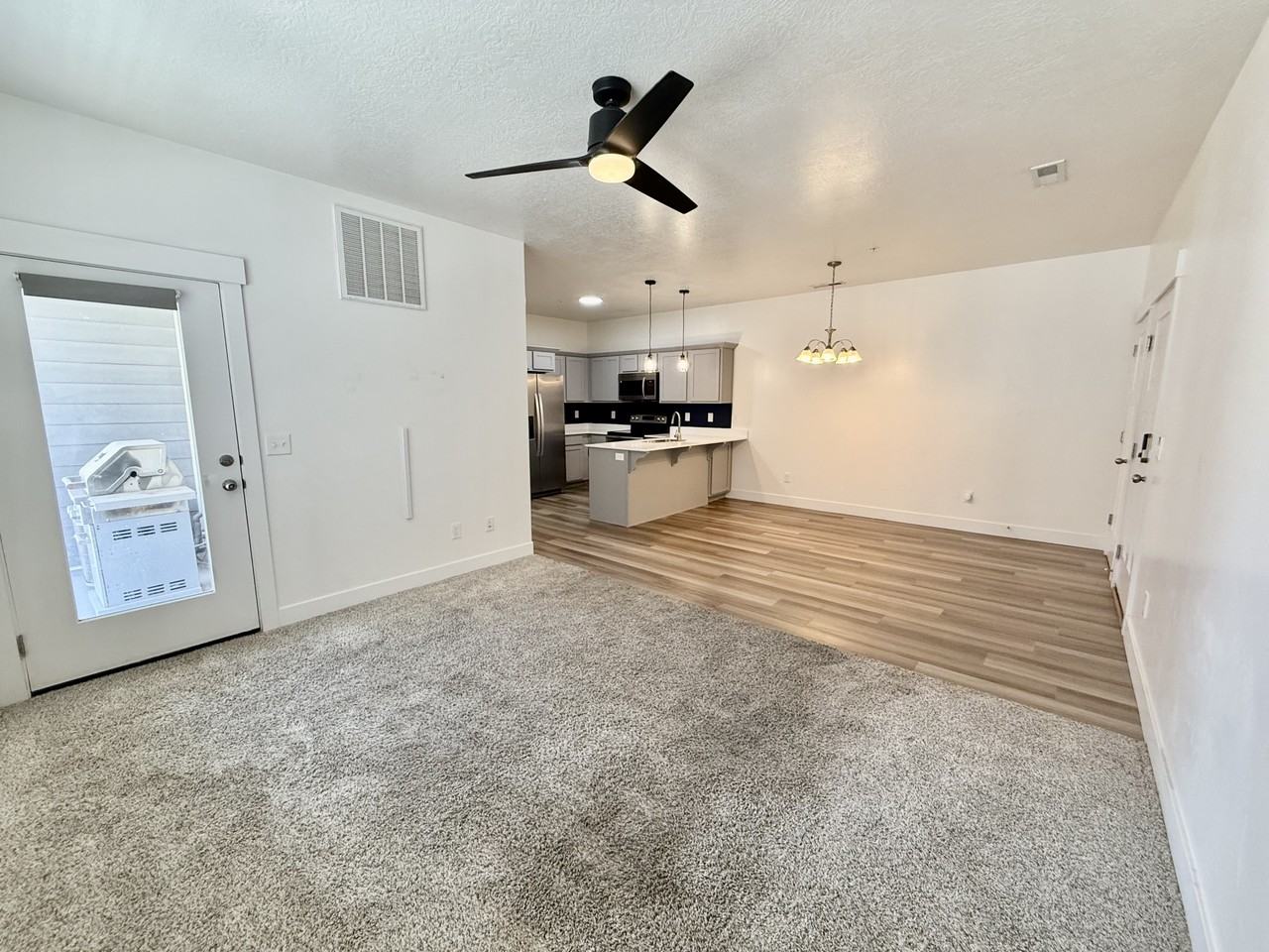 1809 W Terra Vista Ln #1 - Photo 4 of 28