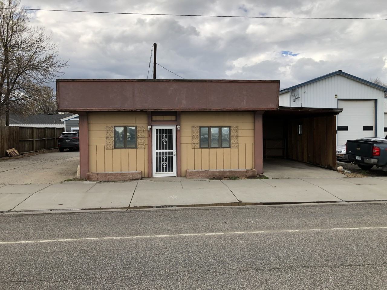 613 E Main St #1