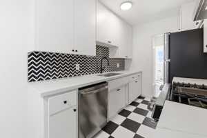 featured image of 1721 E Appleton St