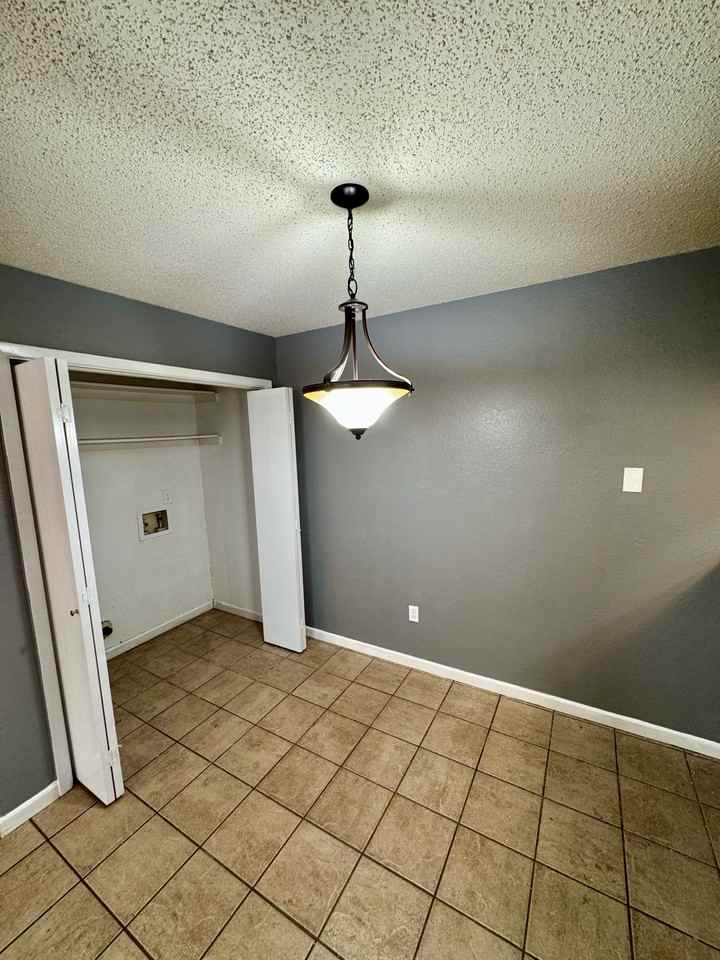 4009 Evergreen St #4009 - Photo 4 of 10