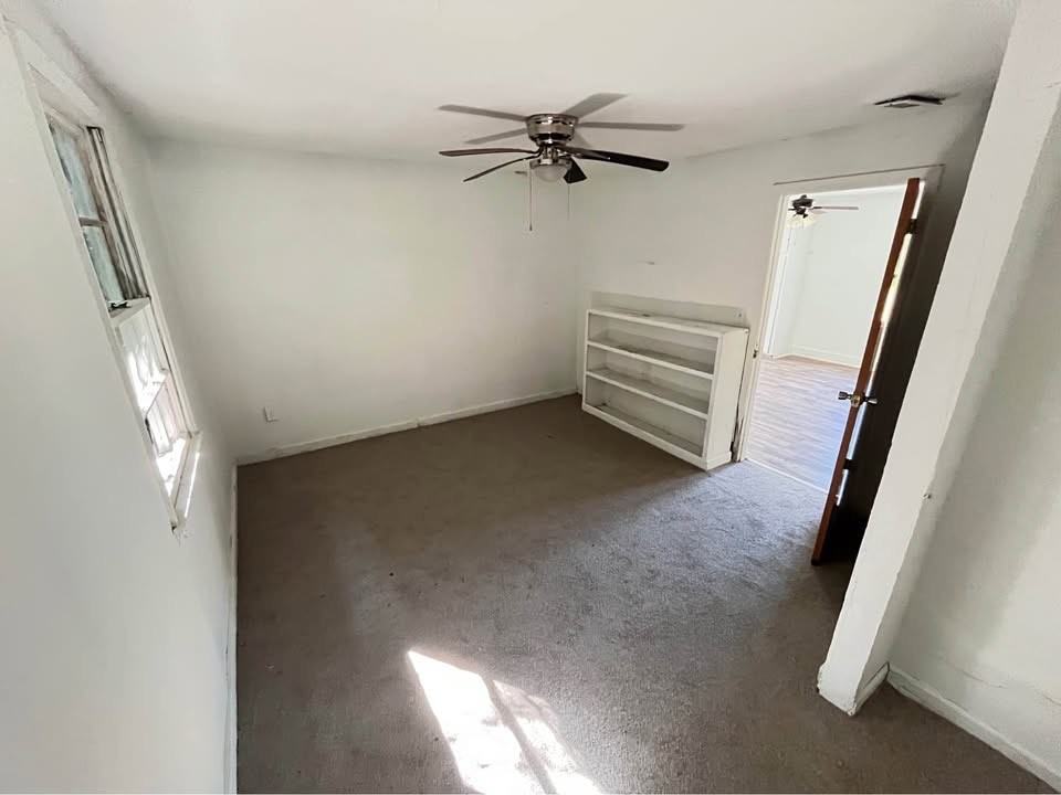 105 Thrush St #105 - Photo 7 of 20