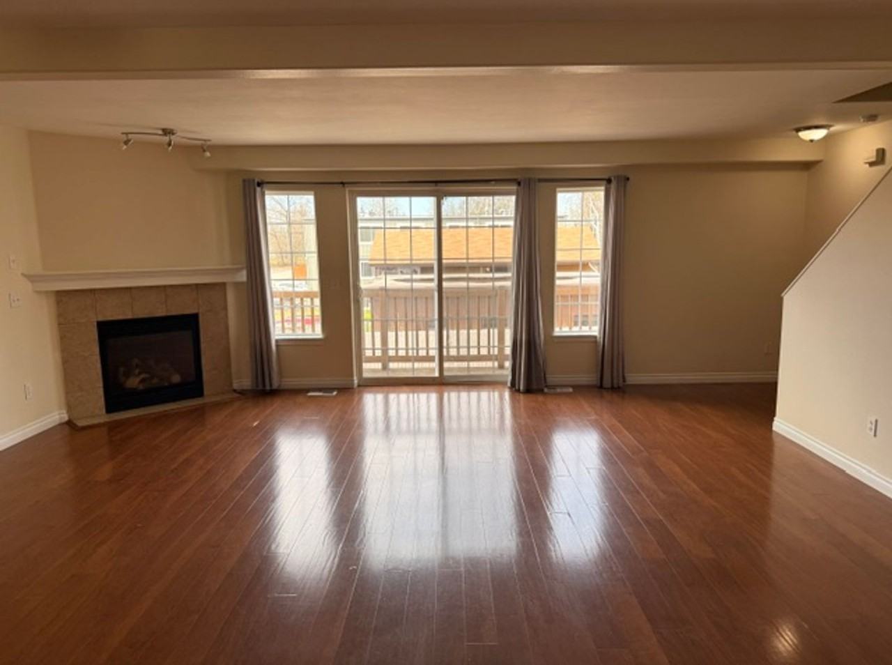 5229 E 26th Ave - Photo 2 of 13