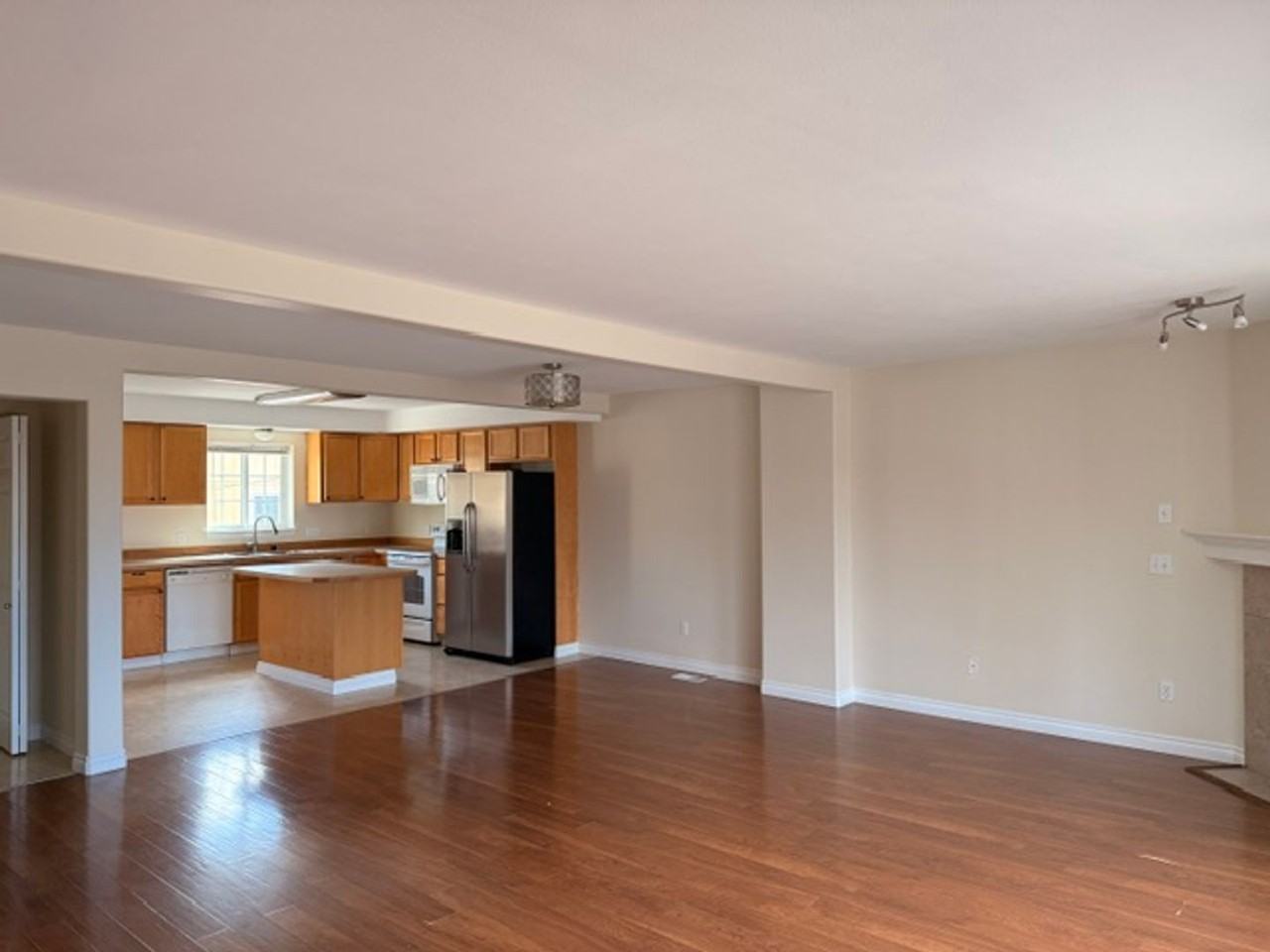 5229 E 26th Ave - Photo 3 of 13