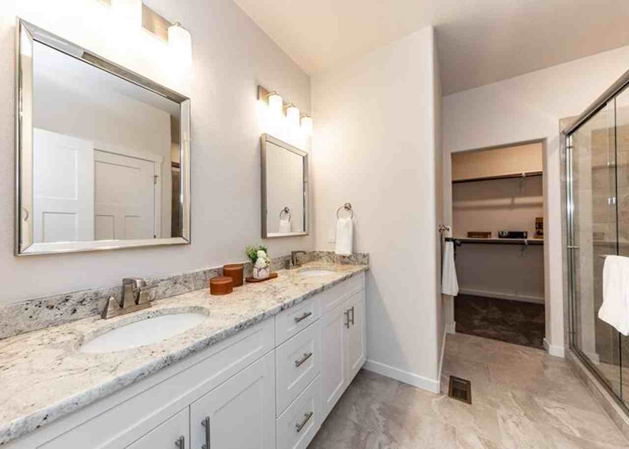 5722 Villa Lorenzo Dr - Photo 5 of 38