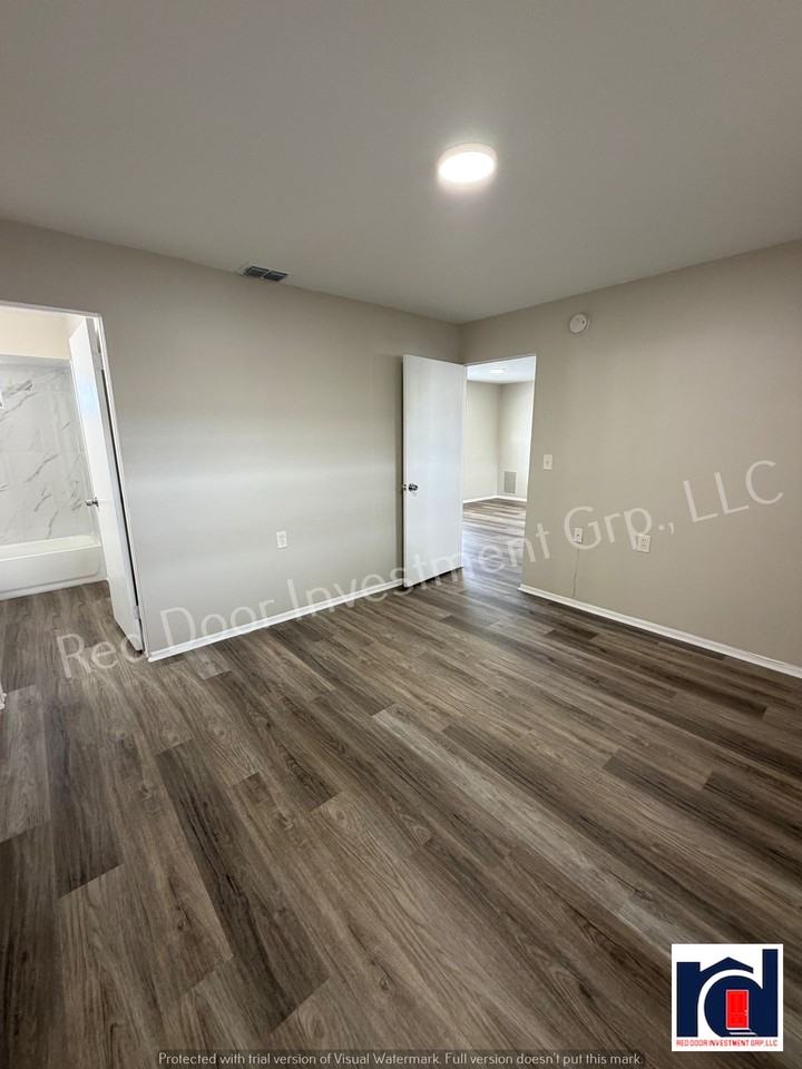 1 & 2 Bedrooms Available in Downtown St. Cloud - Photo 4 of 5