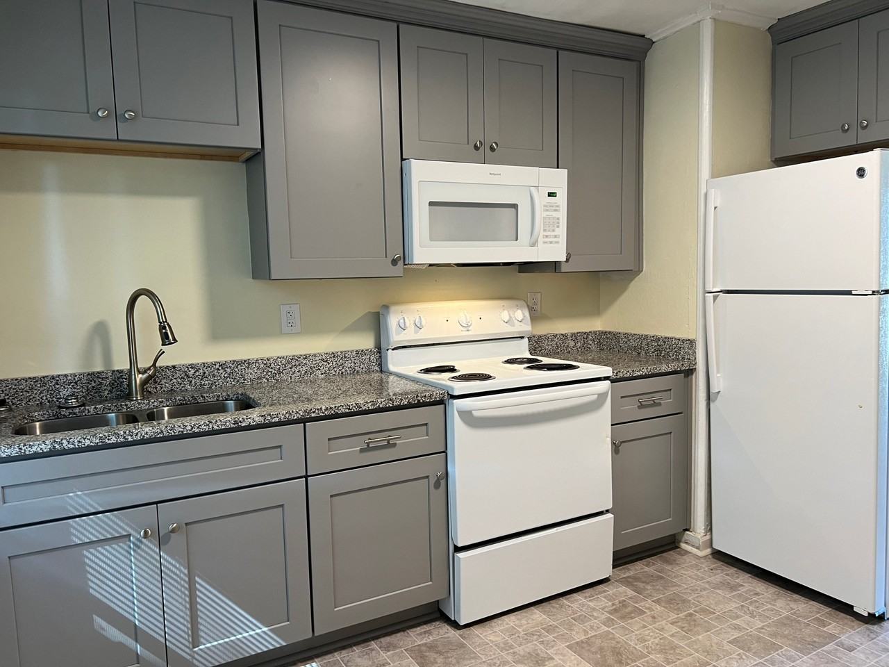 49 Carver Circle49 #49 - Photo 6 of 22