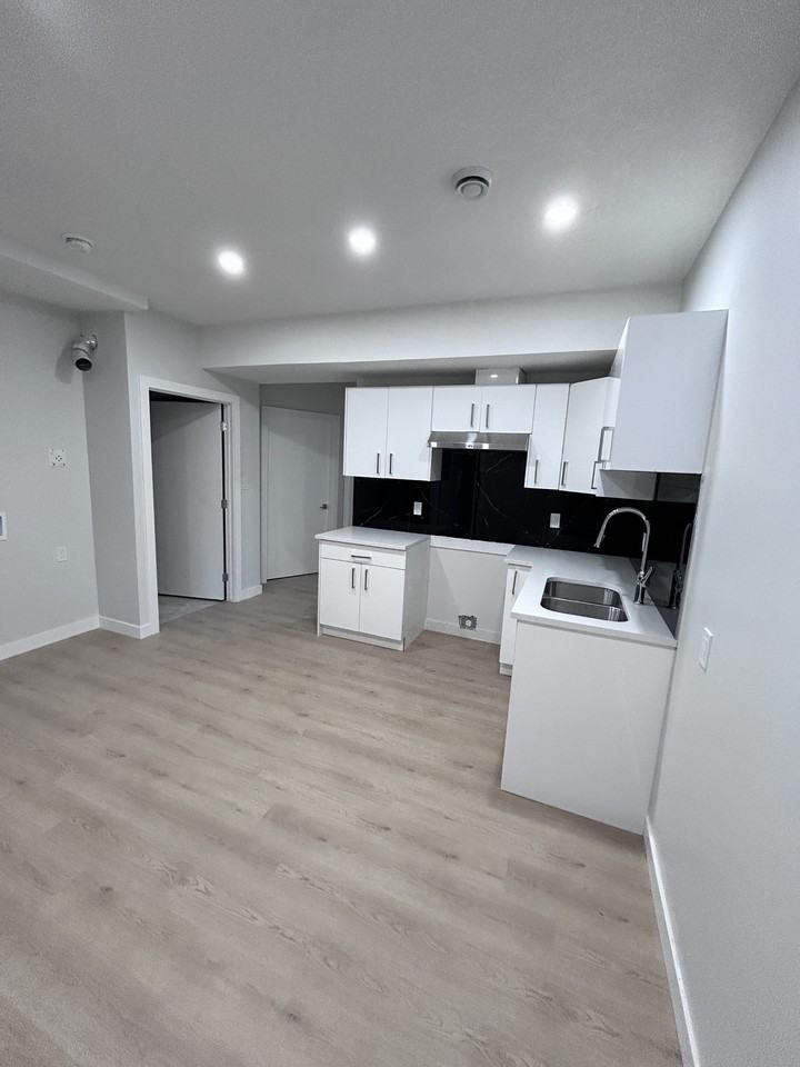 5146 Kinney Way Sw Bsmt #BS - Photo 4 of 10