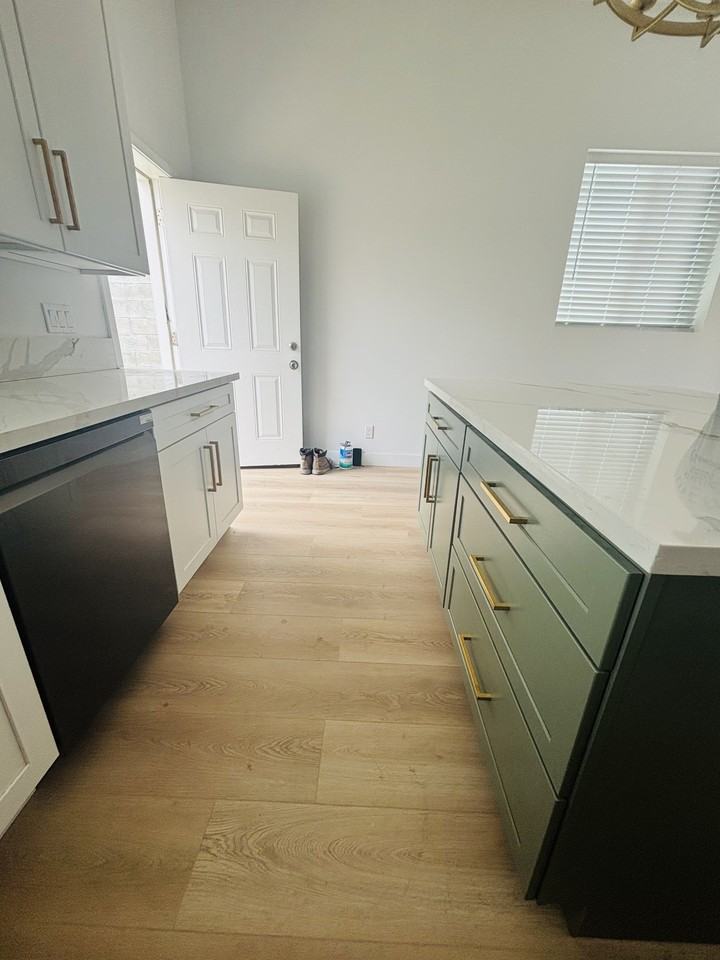 1724 260th St #1 - Photo 5 of 14