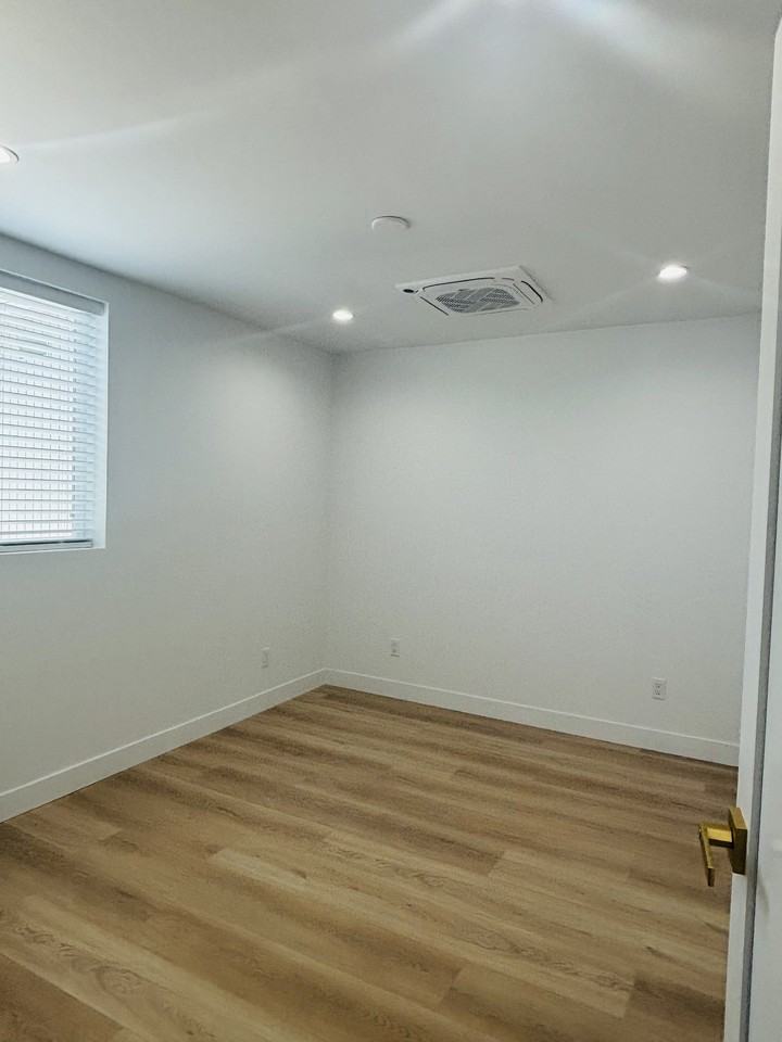 1724 260th St #1 - Photo 7 of 14