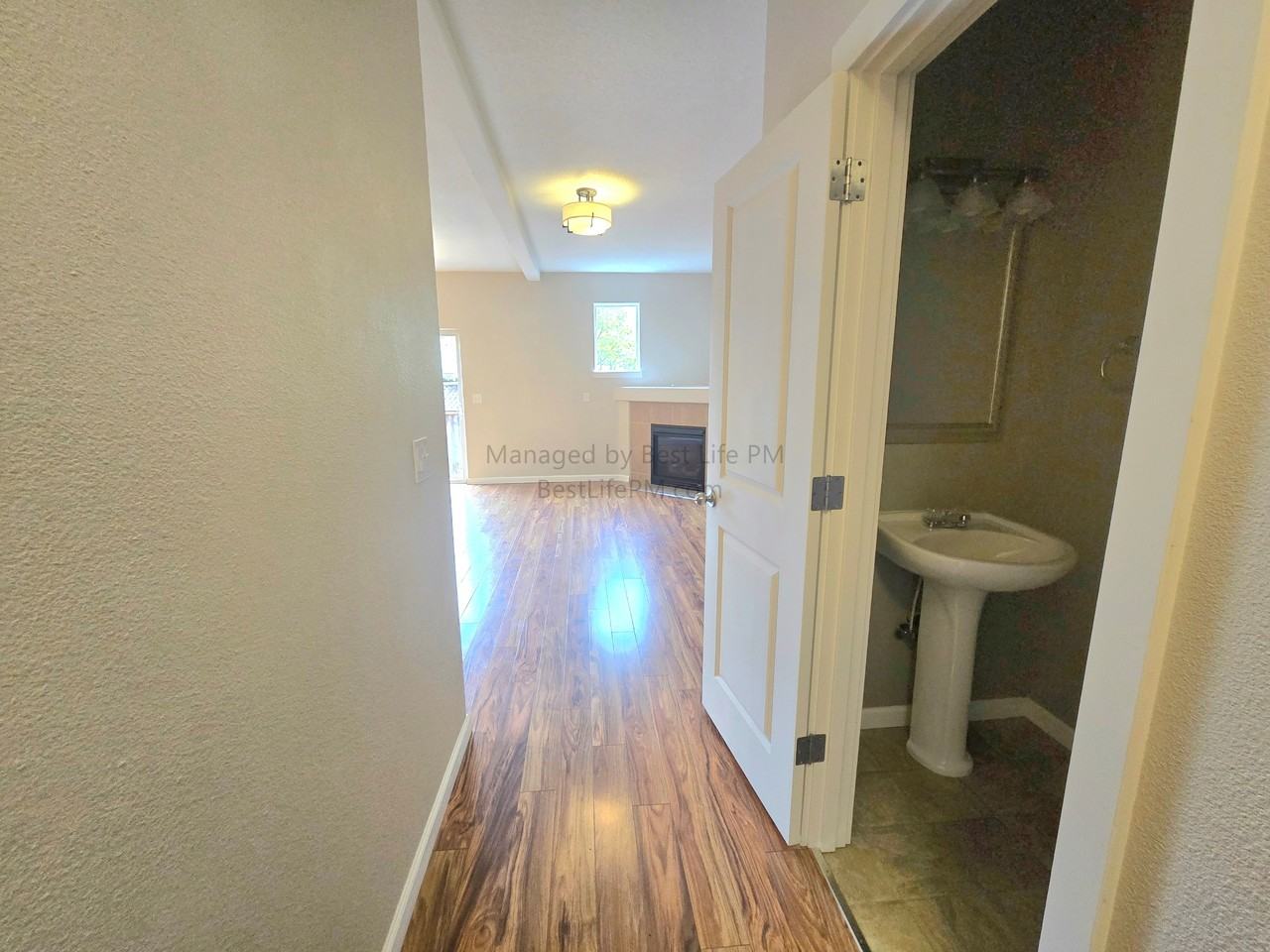 17923 Sw Niks Dr #TH - Photo 4 of 42