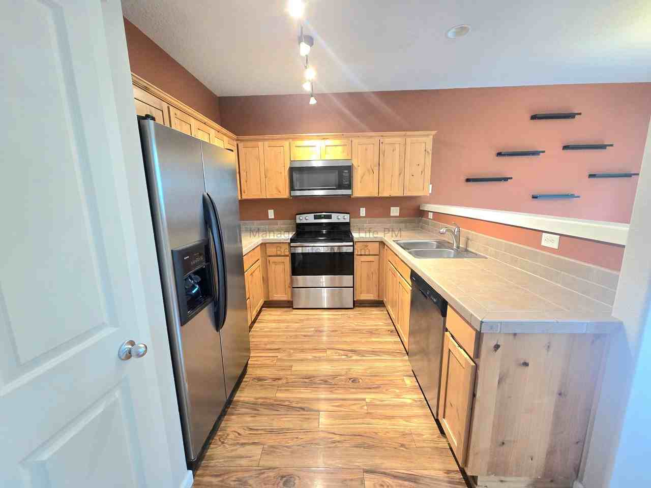 17923 Sw Niks Dr #TH - Photo 7 of 42