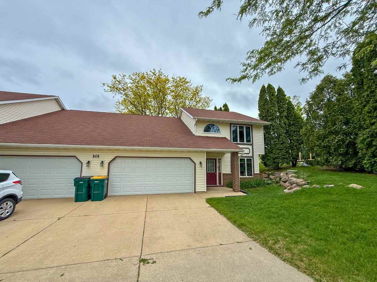 101 Northlawn Dr #A - Photo 2 of 19