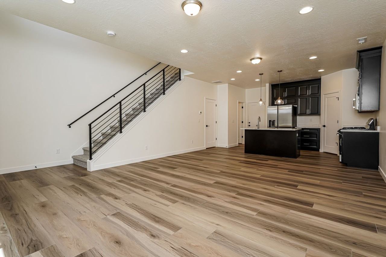 3321 W 3785 S #4007 - Photo 5 of 18