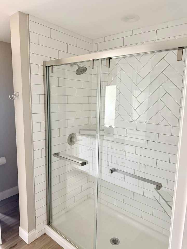 295 Oak Grove Cir - Photo 2 of 17