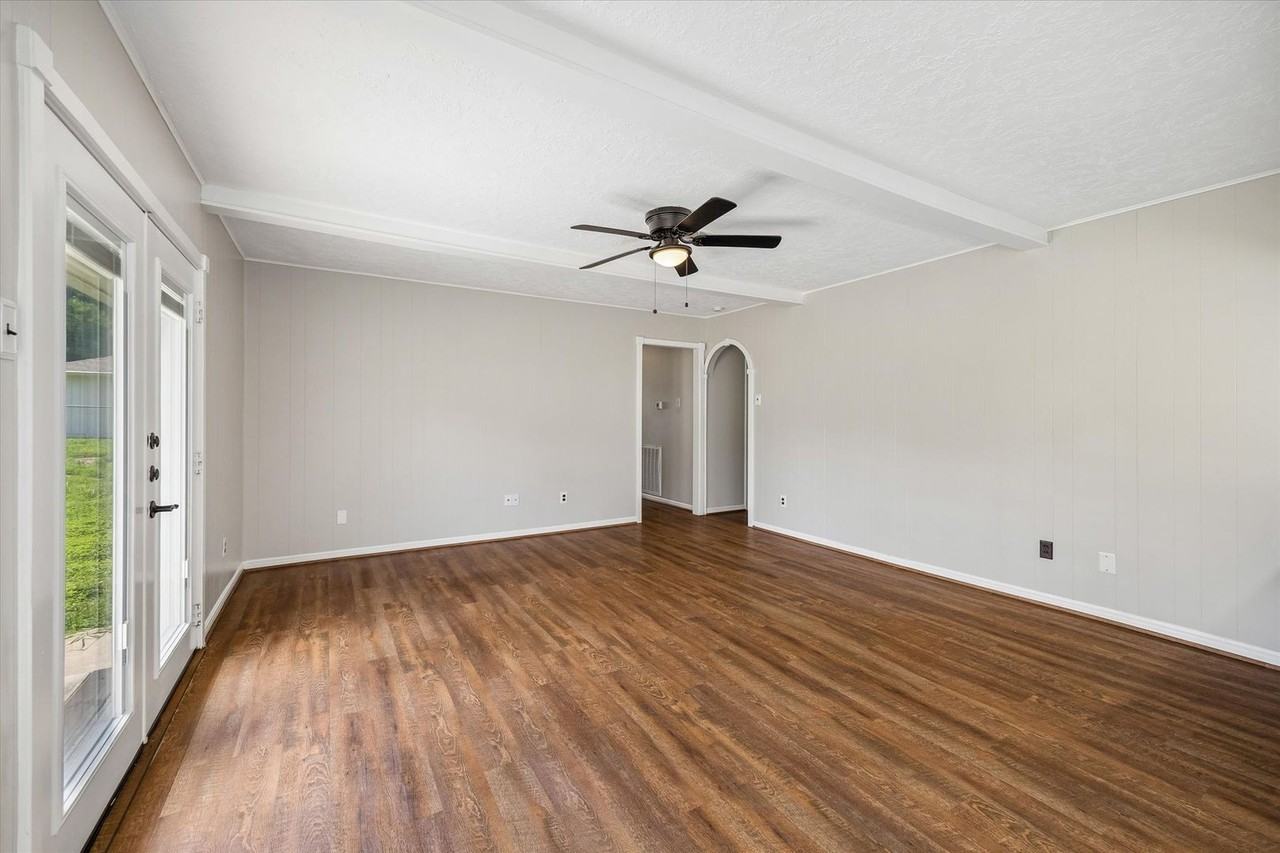 25114 Spring Ridge Dr - Photo 7 of 24