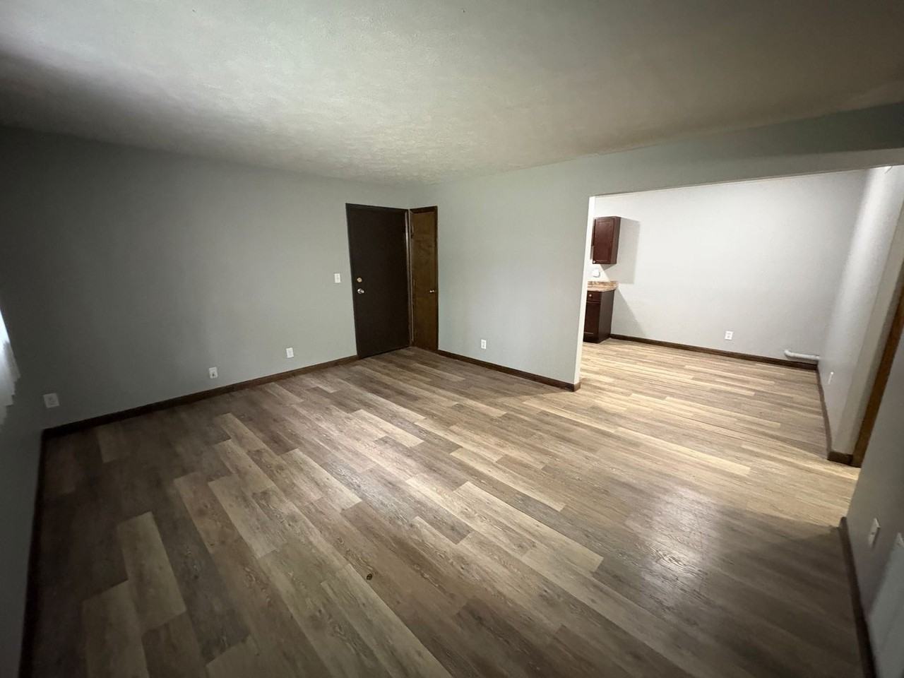 1527 S. 20th - Photo 3 of 27