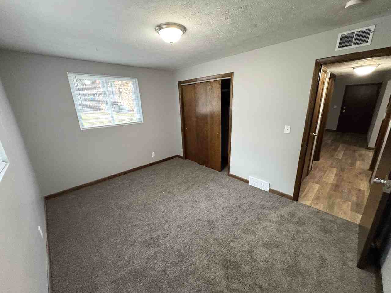 1527 S. 20th - Photo 7 of 27