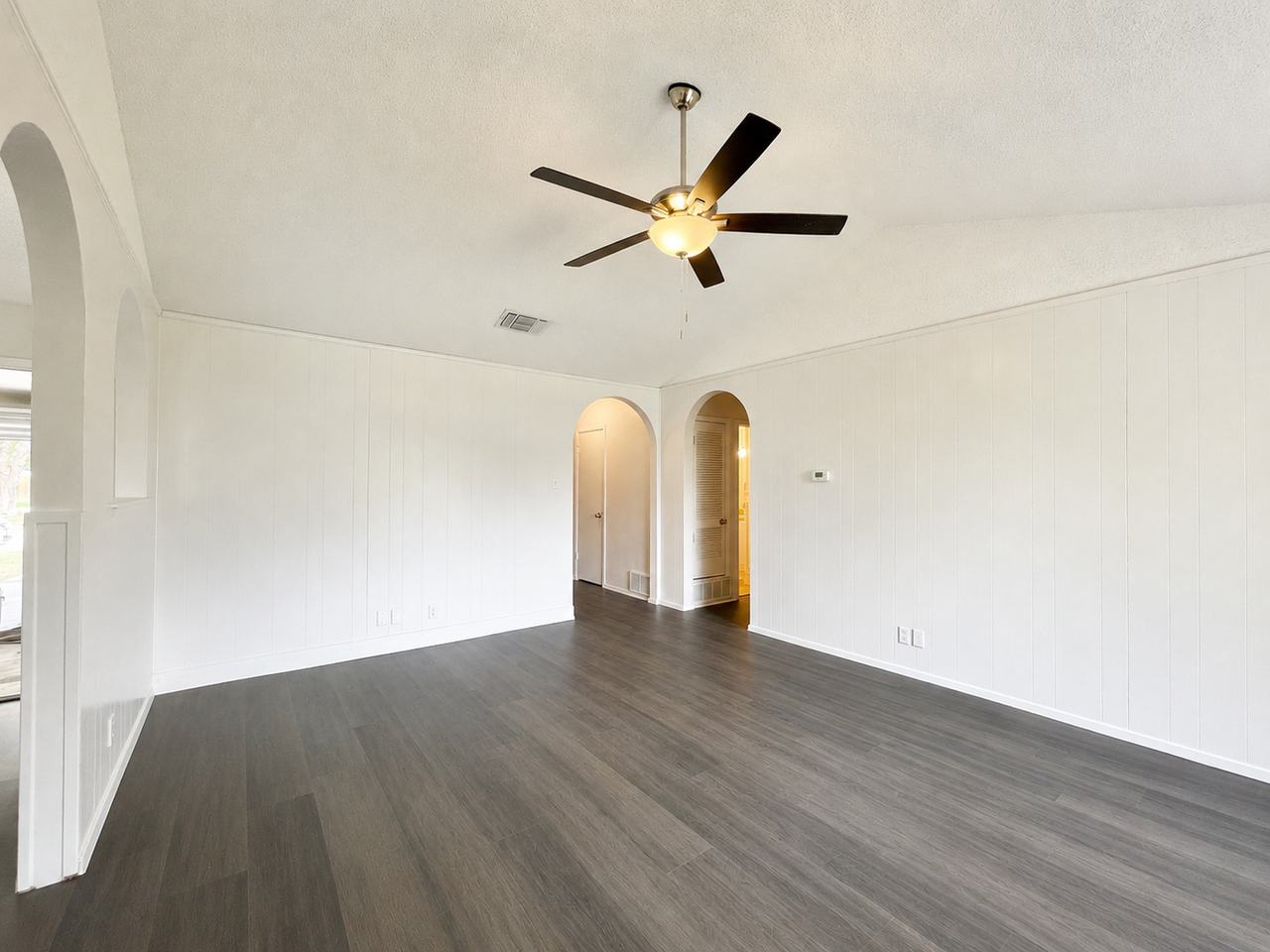 6617 Nola Dr - Photo 3 of 44