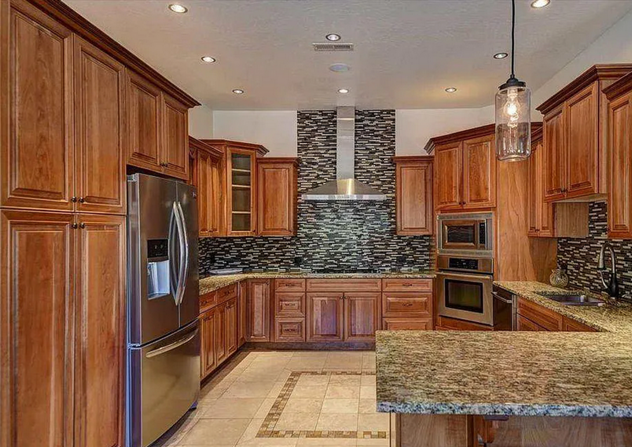 410 Jenkins Ranch Rd - Photo 2 of 20