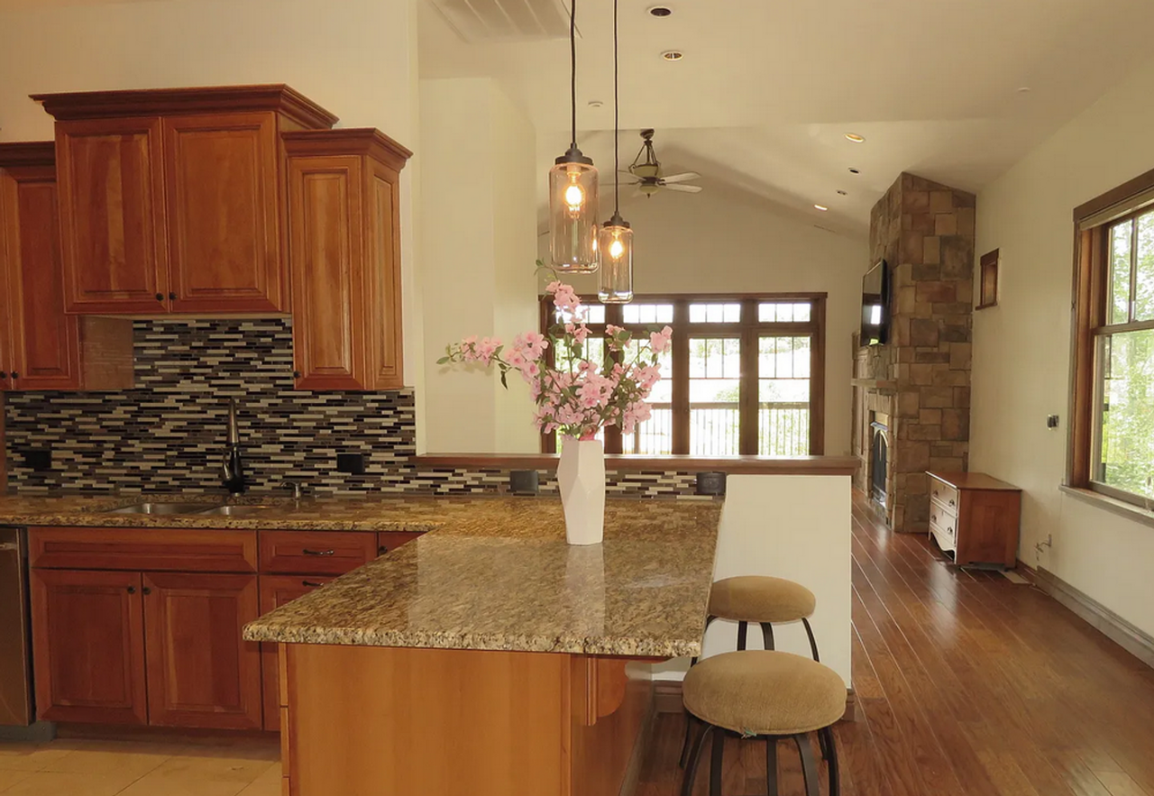 410 Jenkins Ranch Rd - Photo 3 of 20
