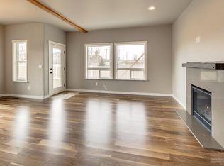 141 Nw 29th St - Photo 4 of 8