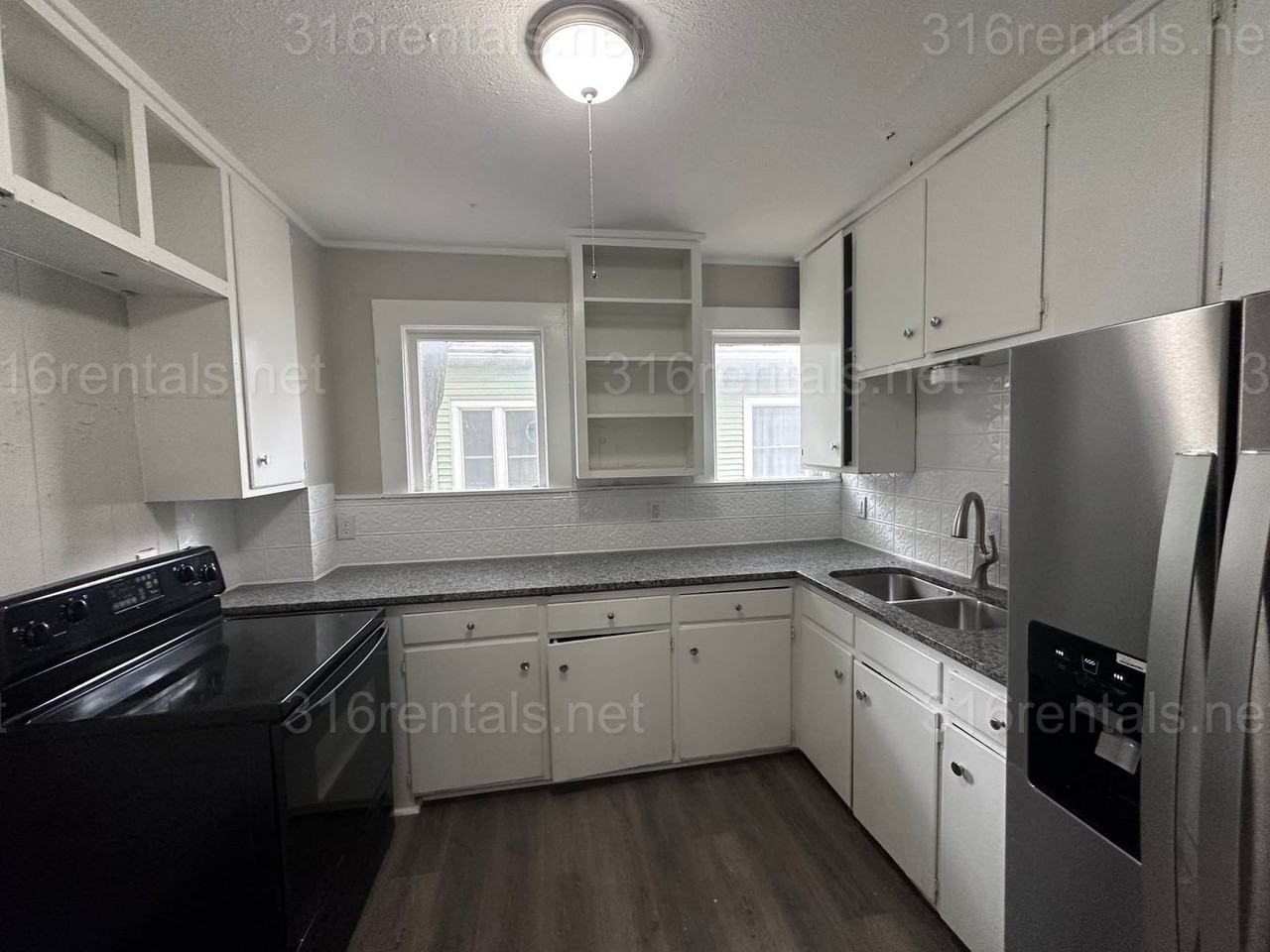 201 201 N. Clarence - 201 #201 - Photo 2 of 9