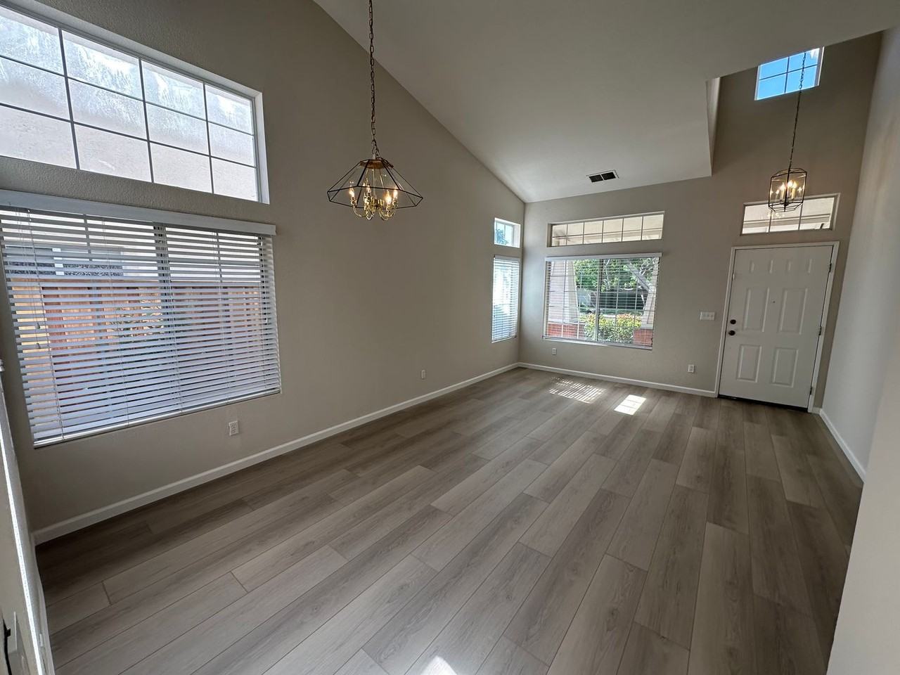 5345 Fairside Way - Photo 3 of 24