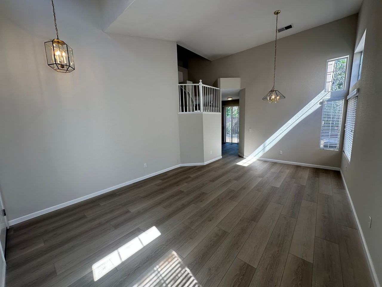 5345 Fairside Way - Photo 4 of 24