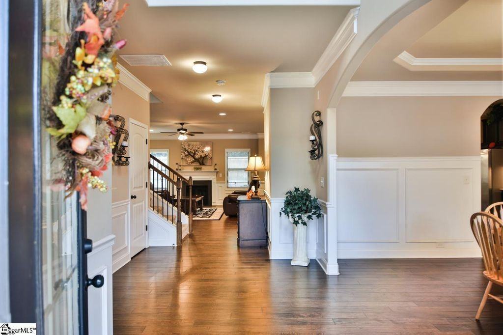 22 Ashby Grove Dr - Photo 2 of 22