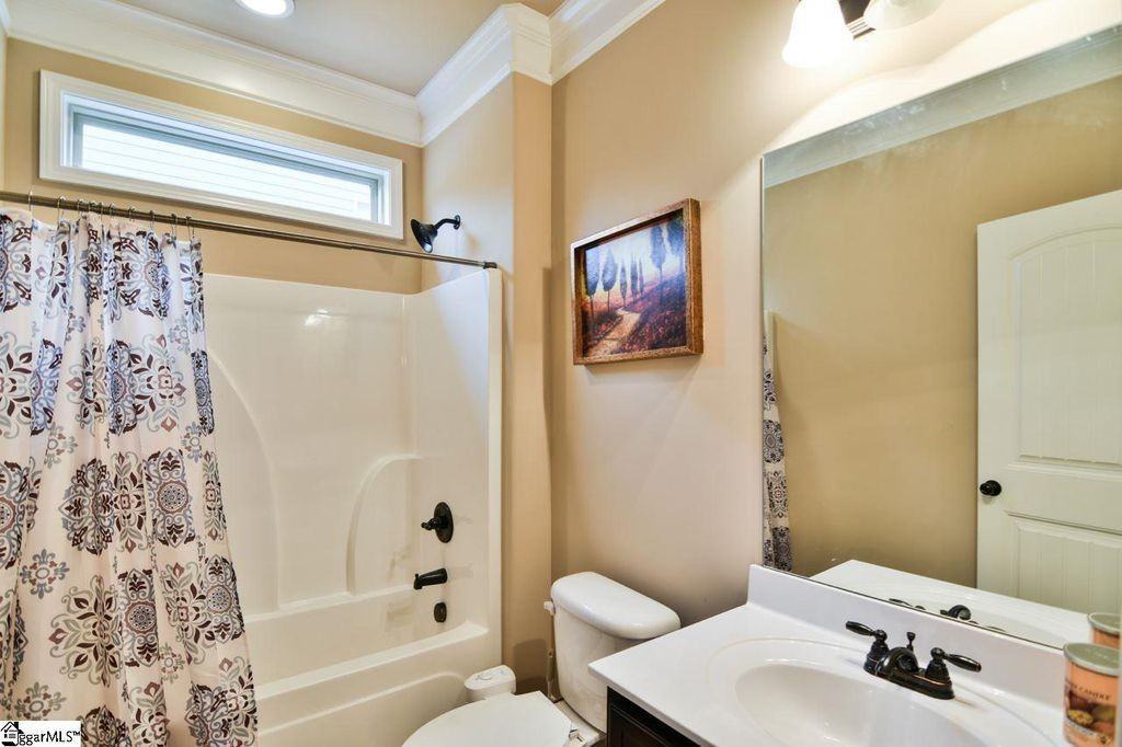 22 Ashby Grove Dr - Photo 5 of 22