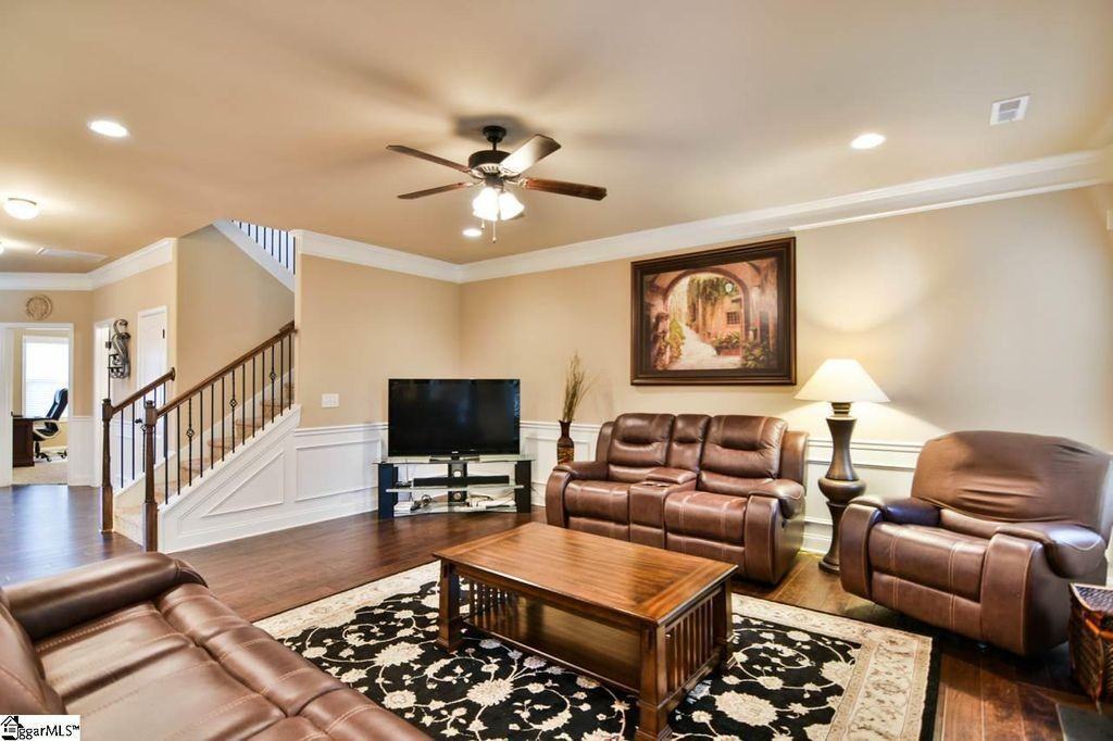 22 Ashby Grove Dr - Photo 7 of 22