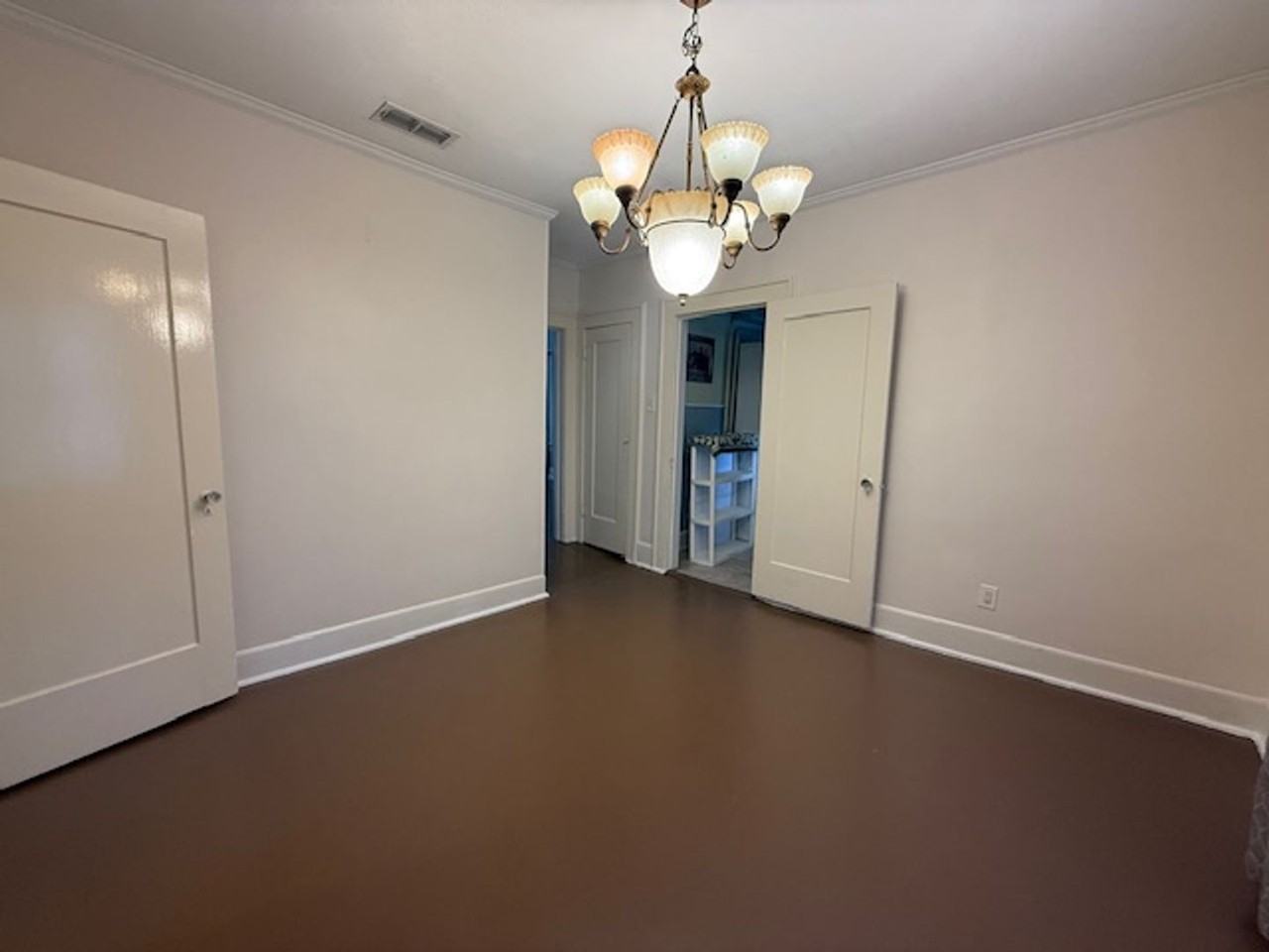 225 S Willis St - Photo 7 of 17