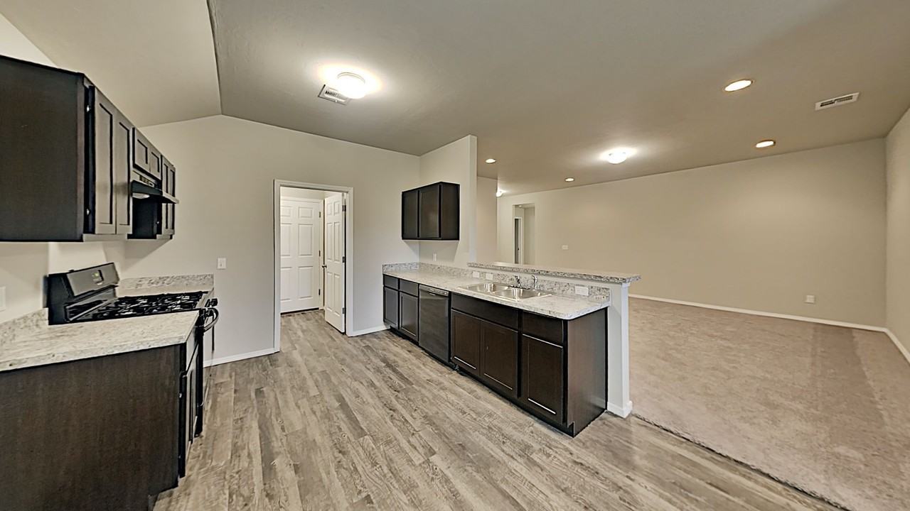 4328 Umbria Rd - Photo 6 of 18