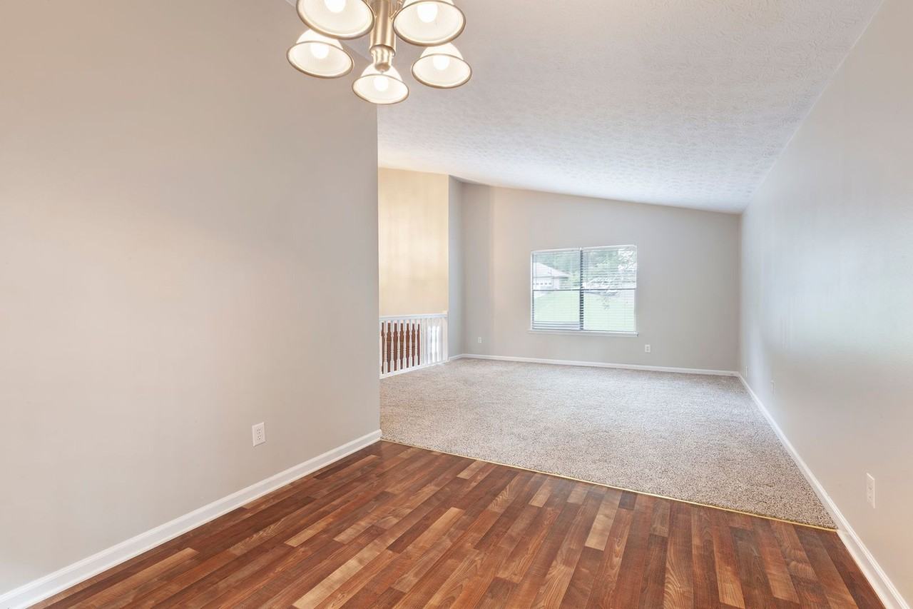 9905 Lake Forest Way - Photo 6 of 37