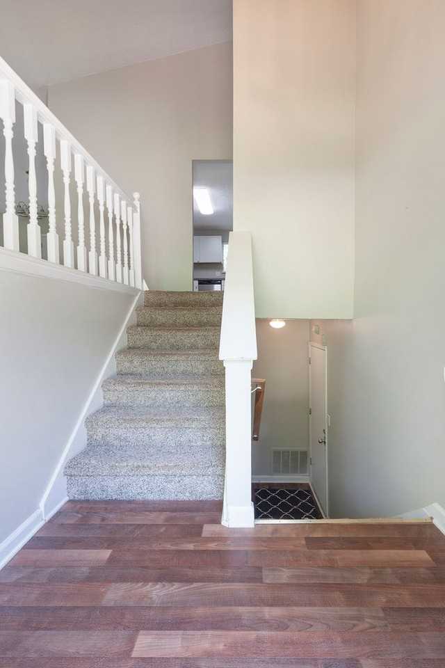 9905 Lake Forest Way - Photo 7 of 37