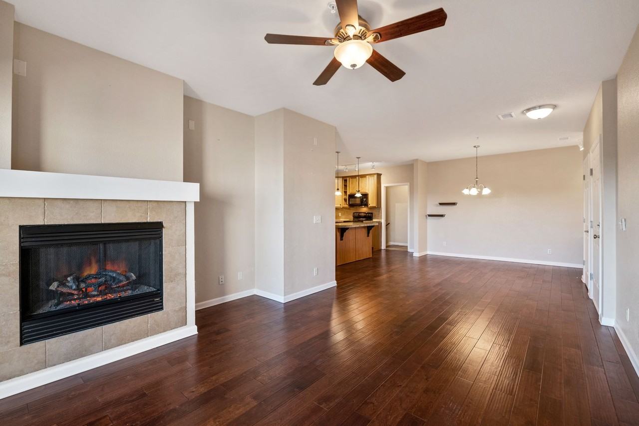 9359 Las Ramblas Ct #K - Photo 4 of 27