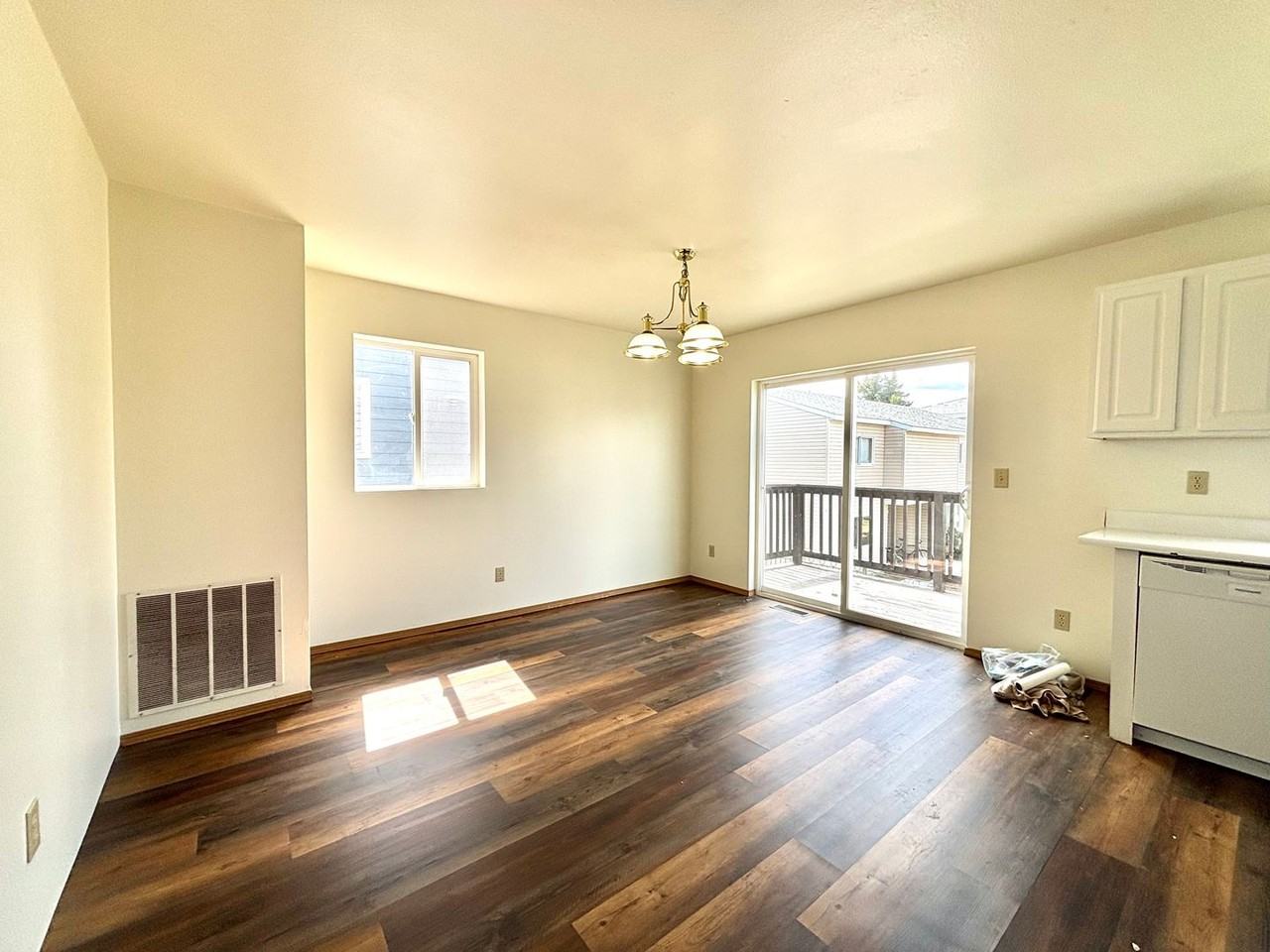 1753 W Kagy Blvd - Photo 6 of 9