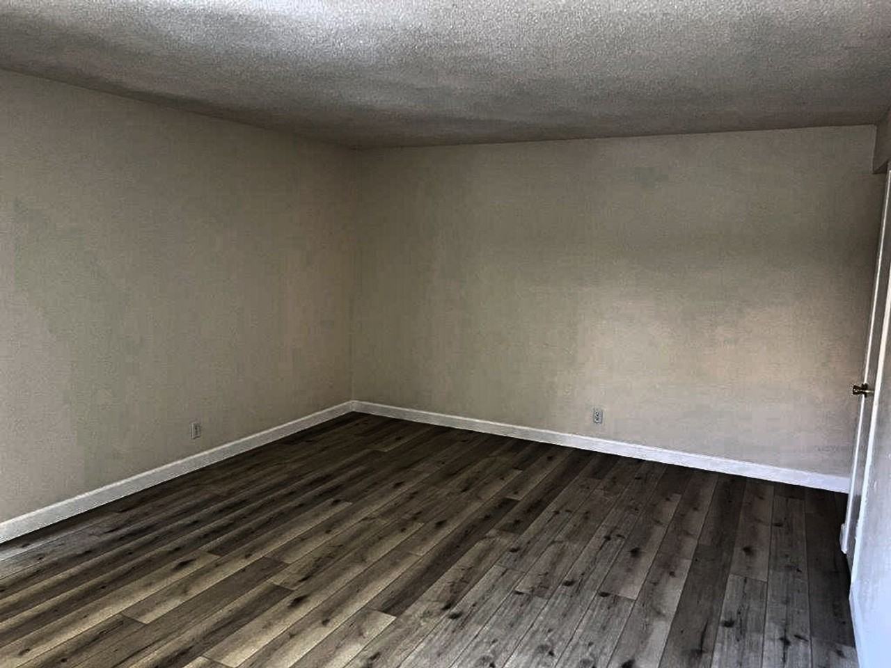 448 Fir St - Photo 3 of 11