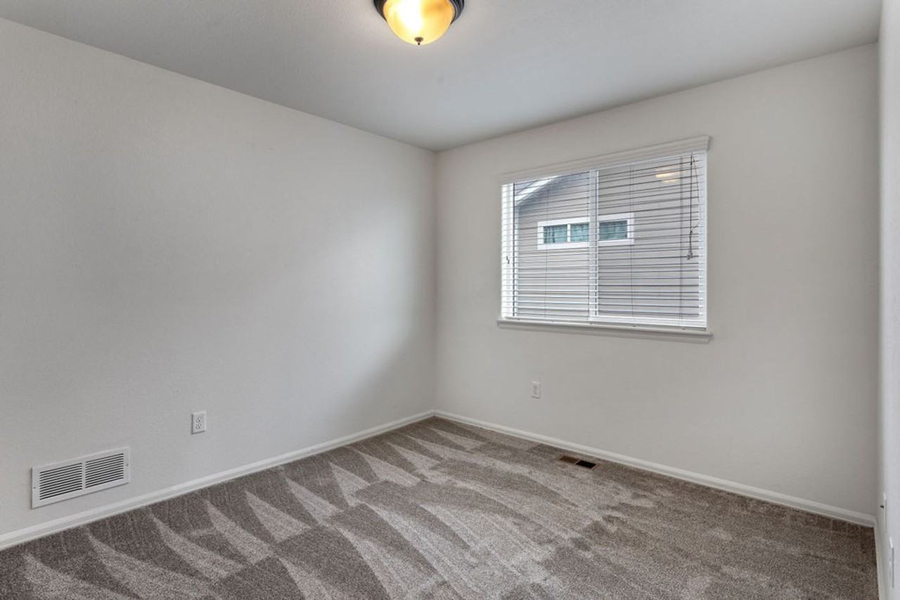 8611 15th Street Rd - Photo 7 of 23