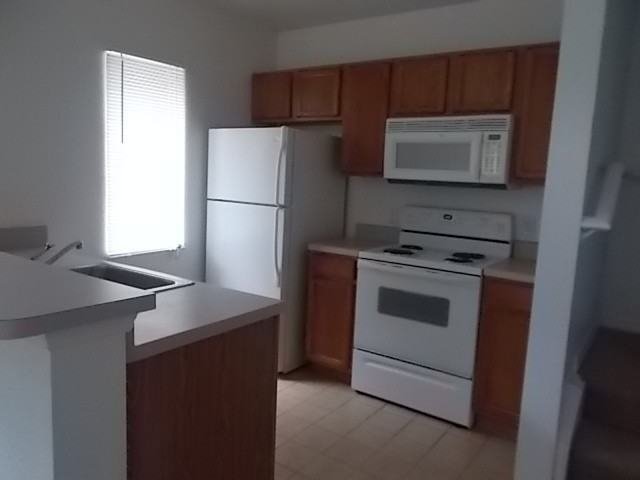2610 Lodi Cir #102 - Photo 2 of 6
