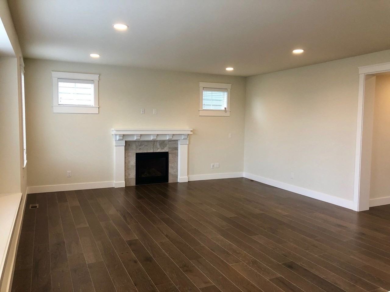 23099 Se 52nd St - Photo 3 of 33
