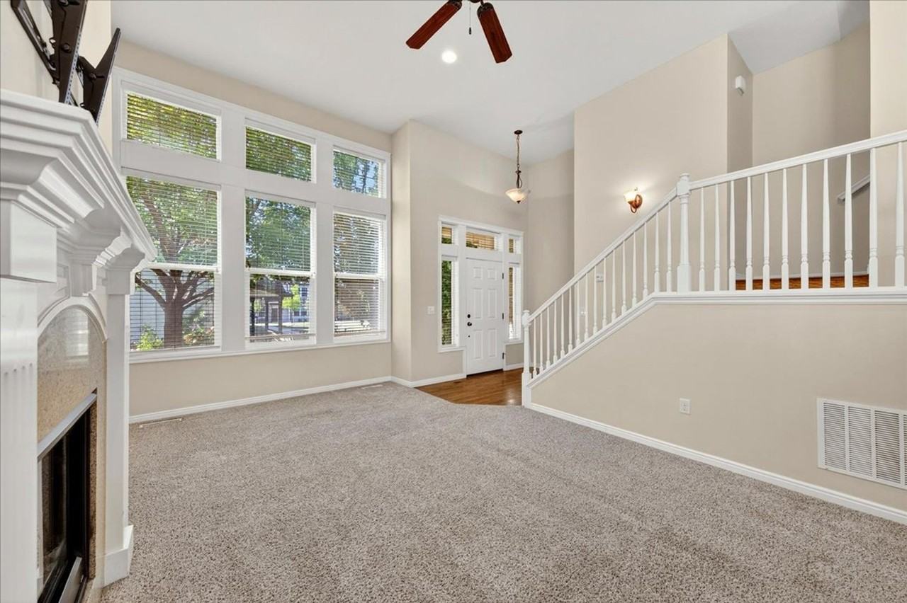 11222 W Knightsbridge Ct - Photo 7 of 36