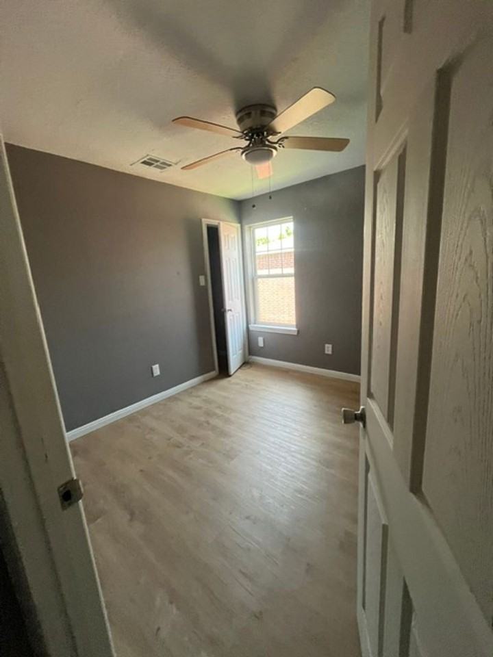 3303 Toledo Dr #D - Photo 3 of 12